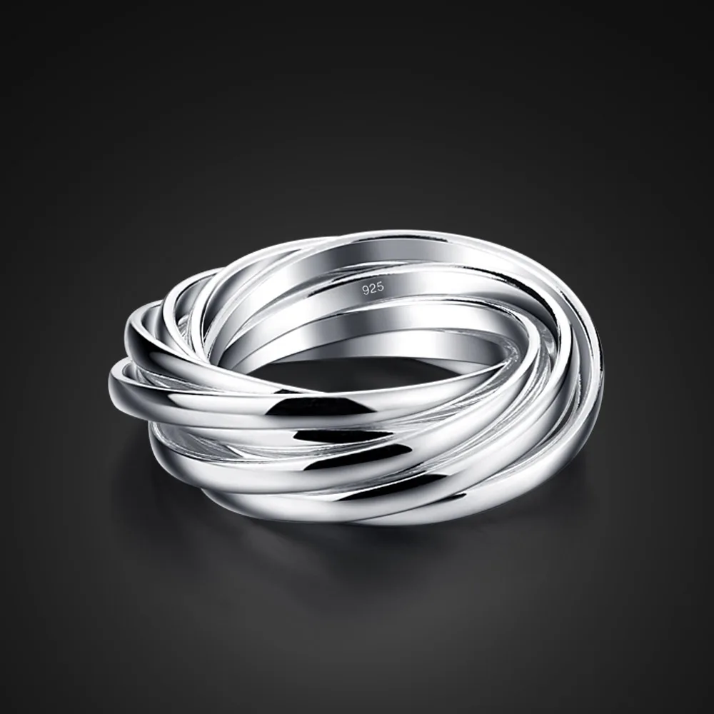 

Женское кольцо из серебра пробы, с отделкой под серебро