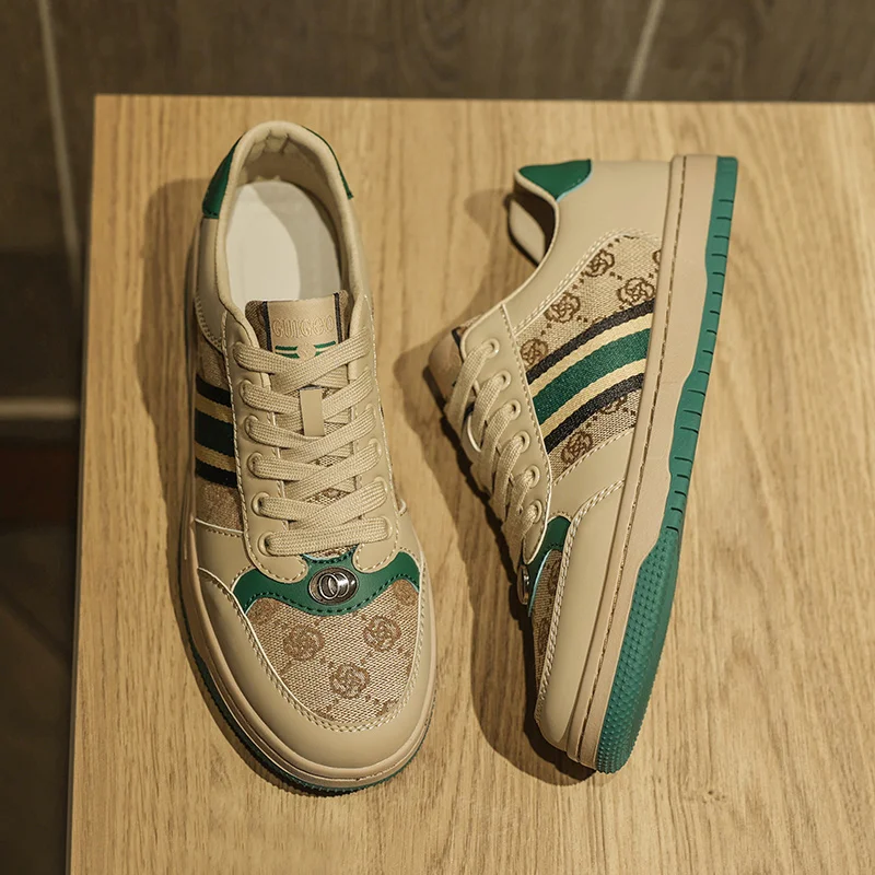 Brand Men Skateboarding Shoes Flat Man Sneakers Zapatos Hombre Autumn Male Sport Shoes Rubber Mens Luxury Shoes Autumn Man Shoes