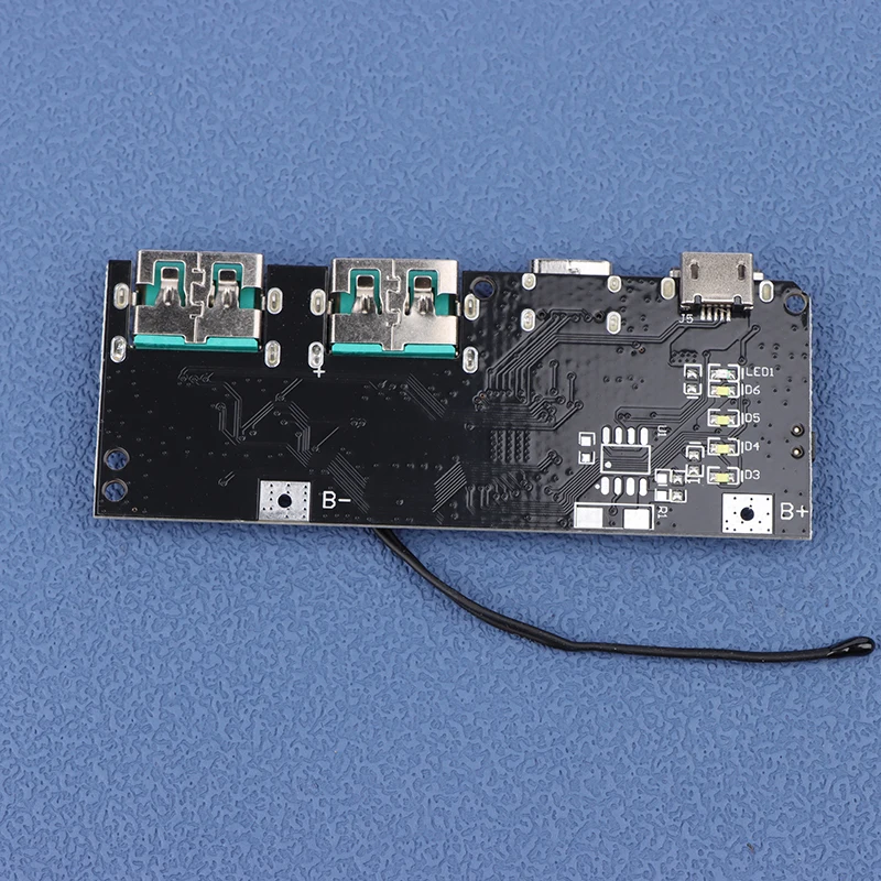 Внешний аккумулятор QC4.0 QC3.0 светодиодный с двумя USB-портами 5 В 22 А 18650 Вт Micro/Type-C USB