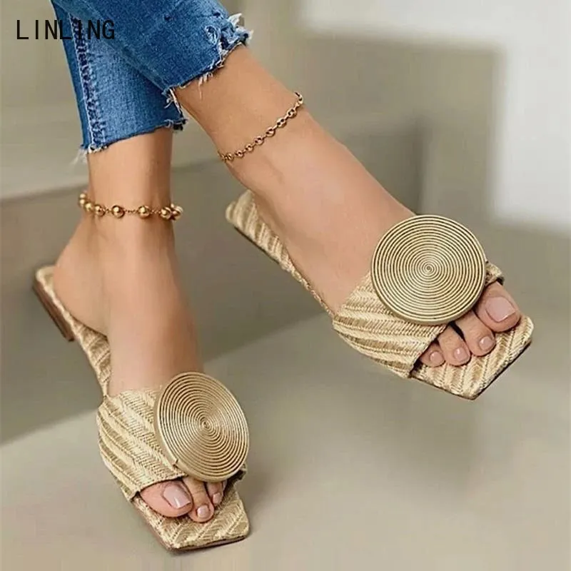 

2022 Woman Summer Flat Sandals Plus Size Round Buckle Solid Flats Female Casual Slippers Ladies Fashion Beach Shoes High Quality