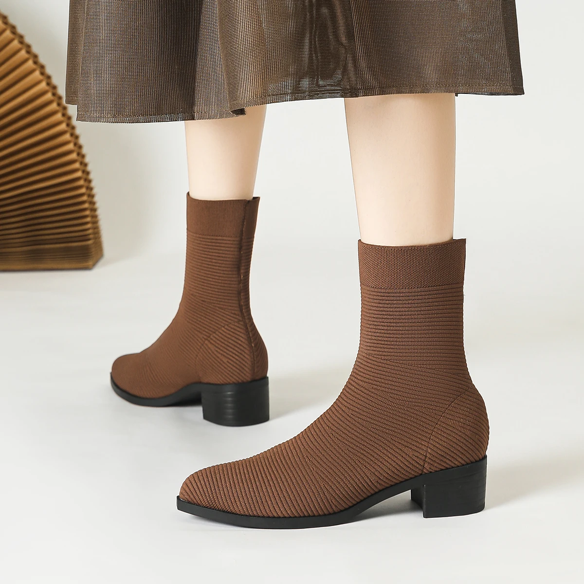 Зимние ботинки 2024 новые женские большие модные вязаные Нескользящие с резиновой