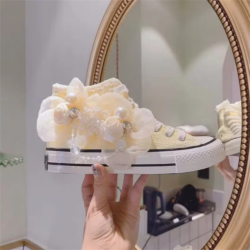 

Lovely lace flowers handmade custom canvas shoes High top beaded thick soles inside elevating casual shoes women's 35-40