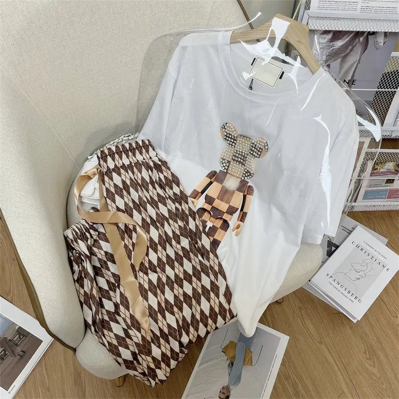 

Fashion High Sense Suit Female Summer Hip Hop Bear Short Sleeve Loose Rhombus Plaid Ankle Banded Pants Two-Piece Suit