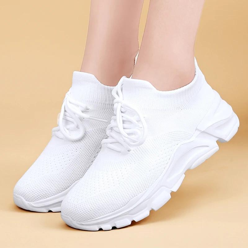 Lightweight Women Casual Shoes Breathable Women Sneakers Anti-Slip Running Shoes Free Shipping 2022 Outdoor Tennis Female 35-44