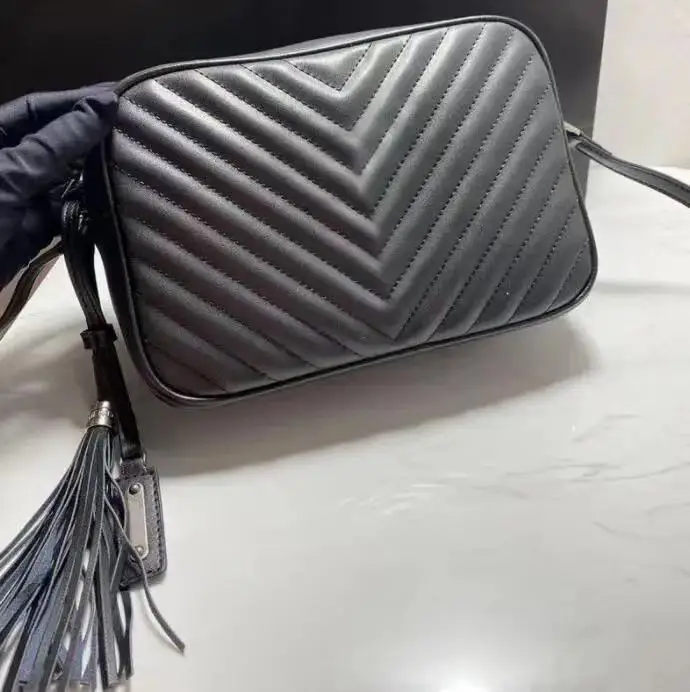 

2023 Winter New Trend Fashion Solid Soft Shoulder Bag Prom Small Purse Phone For Party Lady Crossbody Tassels Hot Pure Handheld