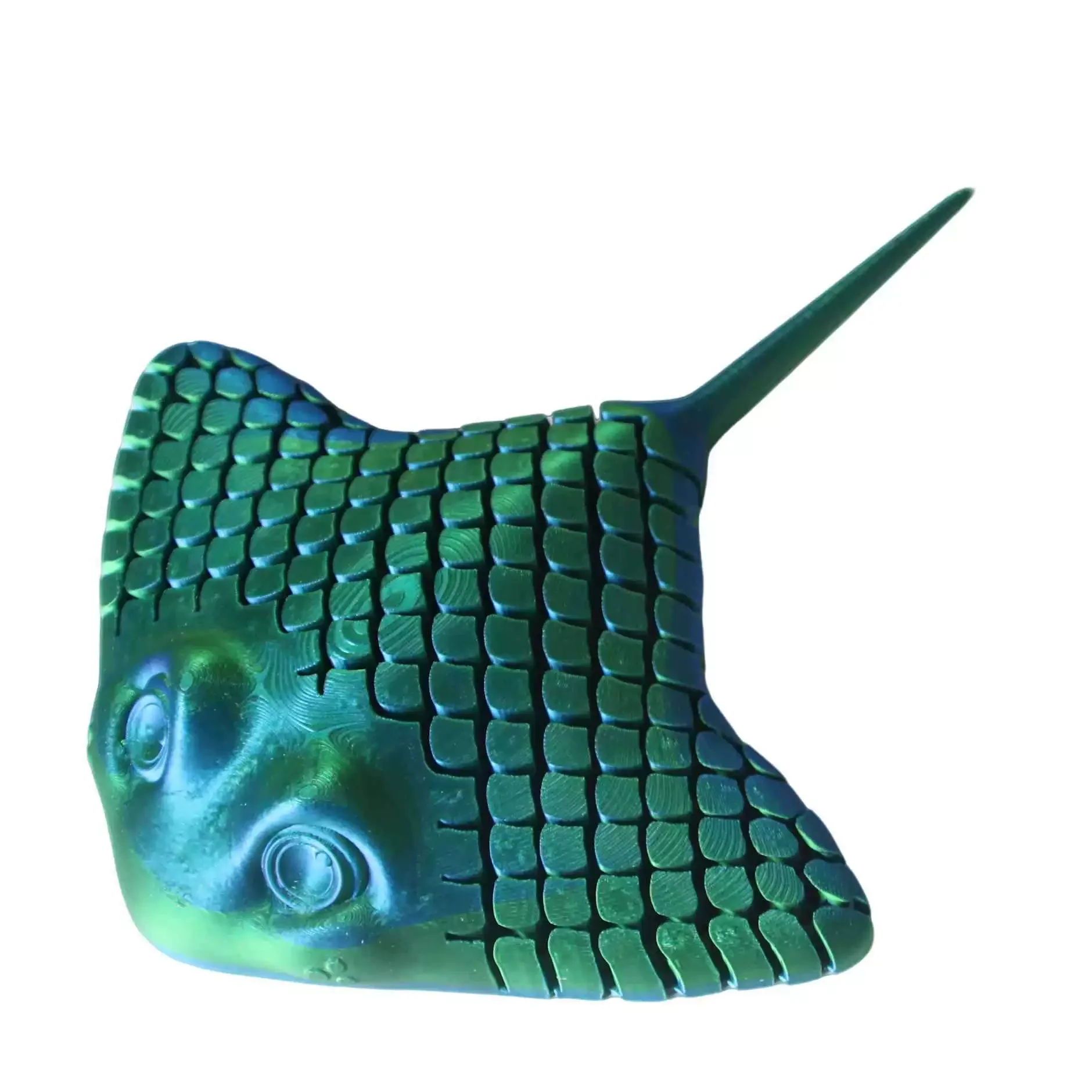 

Бионическая игрушка-манта из растительного волокна