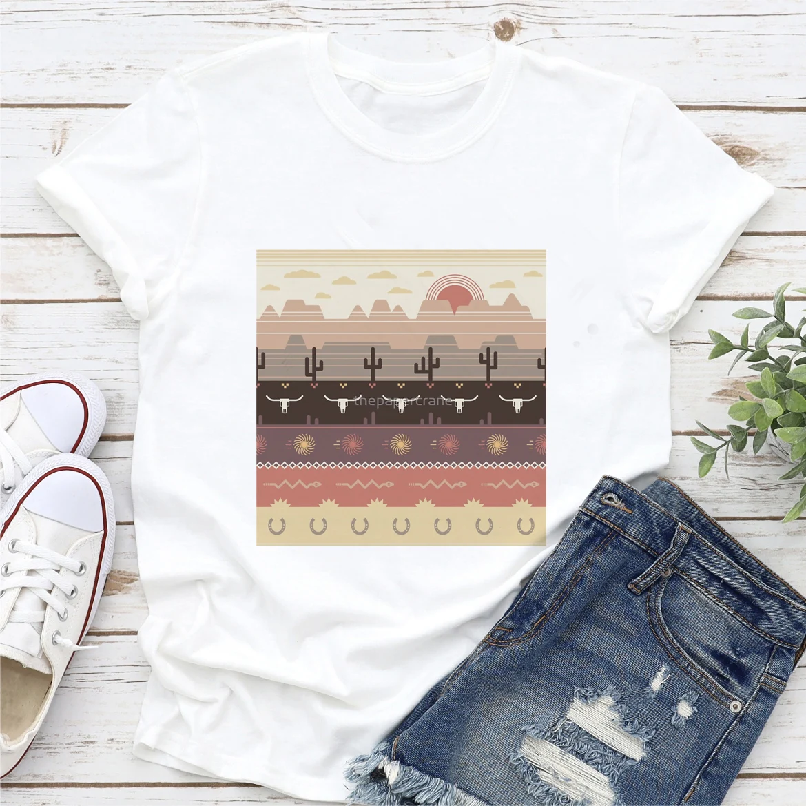 

Модная женская мультяшная рубашка с коротким рукавом для кемпинга, дизайнерская футболка, женская летняя Милая повседневная одежда с принтом и круглым вырезом, белая футболка.