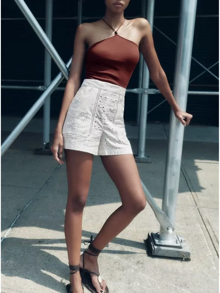

New summer fashion all-match casual and comfortable street women's clothing Hollow embroidery high waist shorts