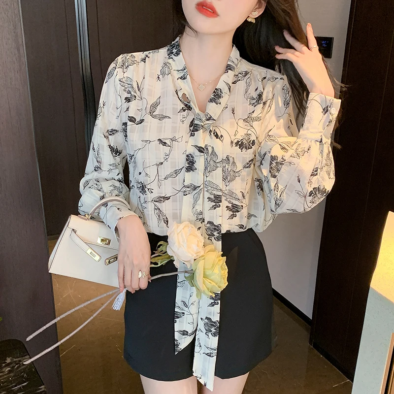

COIGARSAM Shirt Womens Tops Spring 2022 New Vintage Print Polka Dot V-Neck Women Shirts Dropshipping