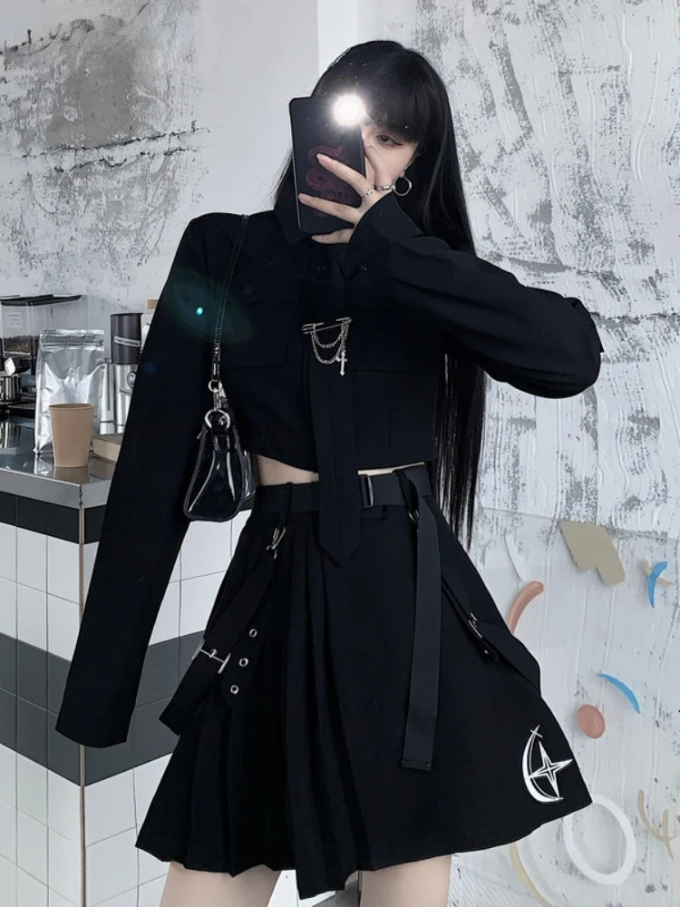

Женский винтажный костюм в стиле Харадзюку, черный костюм из двух предметов, рубашка в готическом стиле + короткая юбка, Осень-зима 2023