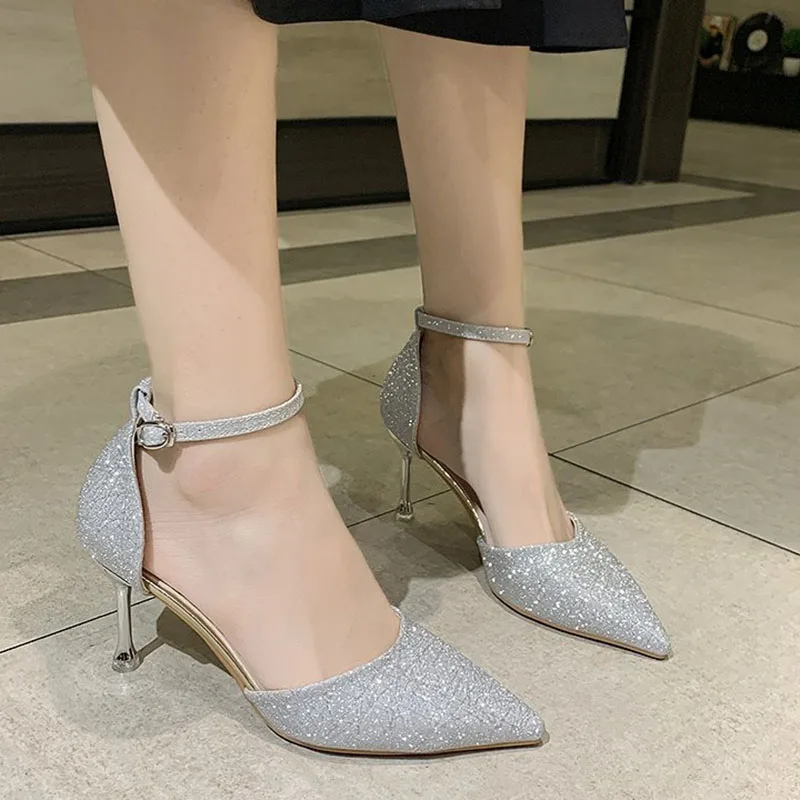 

Женские блестящие туфли-лодочки Rimocy серебристого цвета с острым носком и ремешком на щиколотке, привлекательные туфли-лодочки на тонком ме...