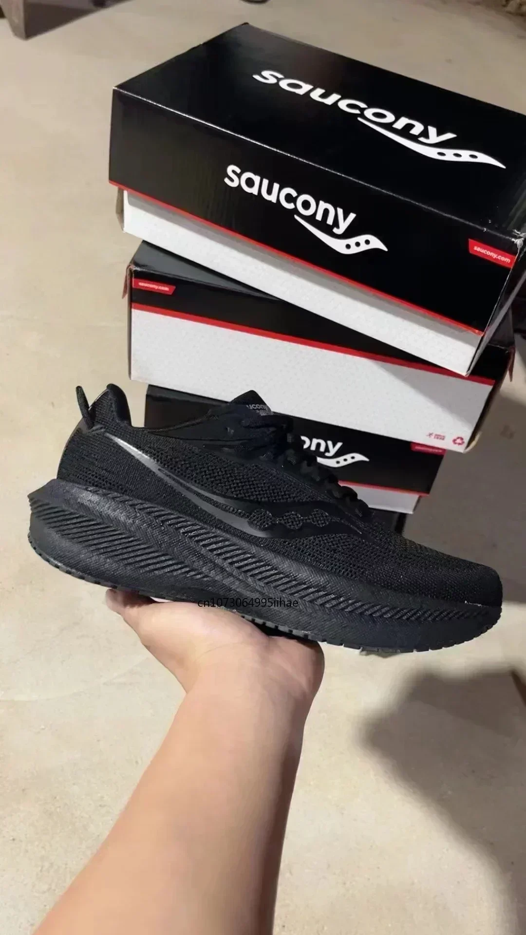 

New Saucony Victory 21 Cushioning Rebound Running Shoes Men's and Women's Shoes Light Soft Bottom Running Shoes Sneakers
