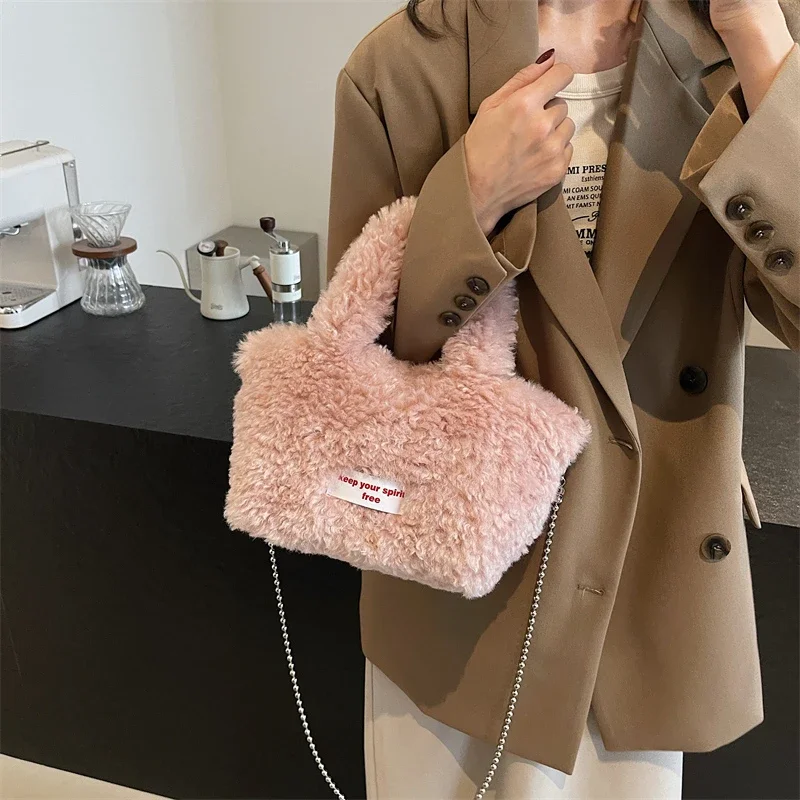 Бархатная однотонная женская сумка через плечо новинка 2024 простая модная зимняя