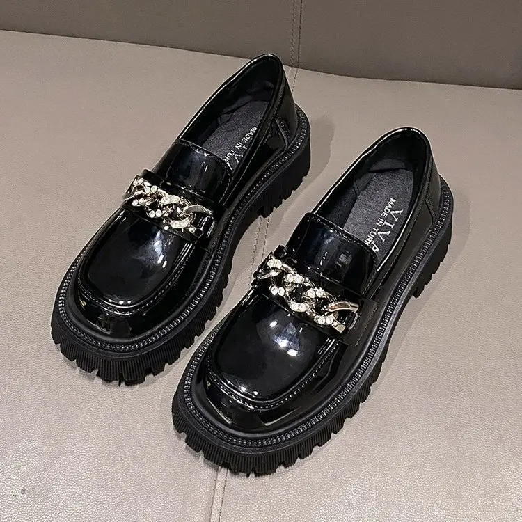 

Metal Chain Platform Lolita Gothic Shoes Woman 2023 Spring College Style Patent Leather Pumps Women Japan School Uniform Shoes