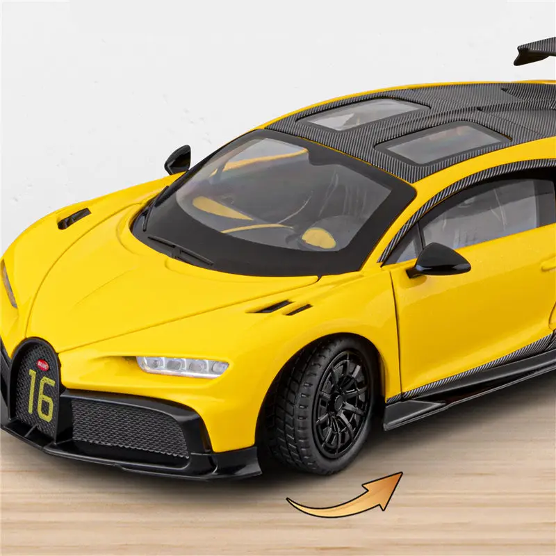 Фото Масштабная модель 1:24 Chiron PUR SPORT W16, спортивный автомобиль из литого металла, гоночная машина с имитацией звука и света, коллекционная. №4