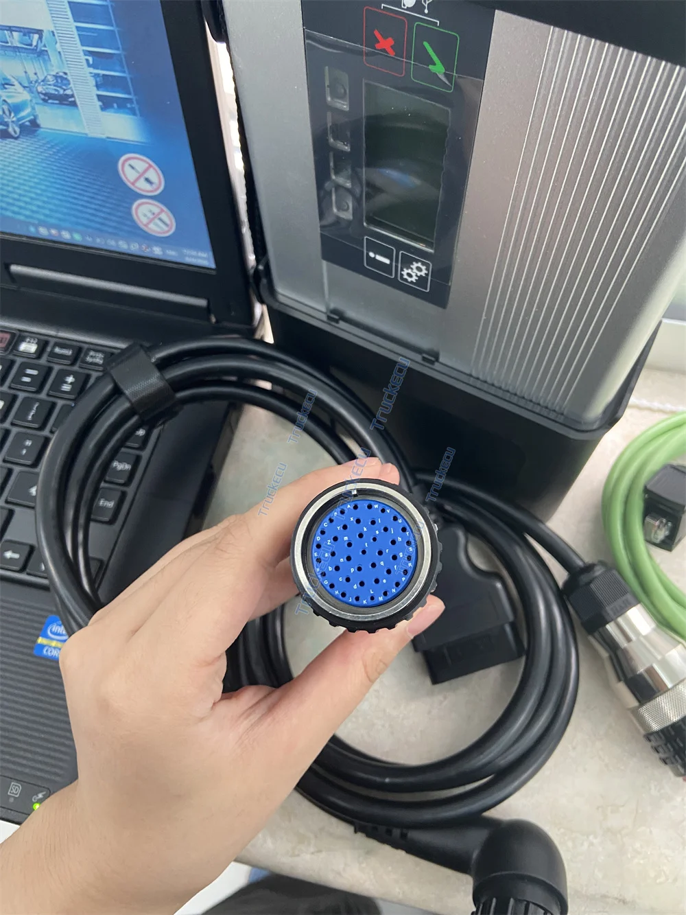Фото Оригинальный диагностический сканер Chip MB SD Connect C5 с ноутбуком CF53, полный комплект для автосервиса, диагностика автомобилей Benz. №5
