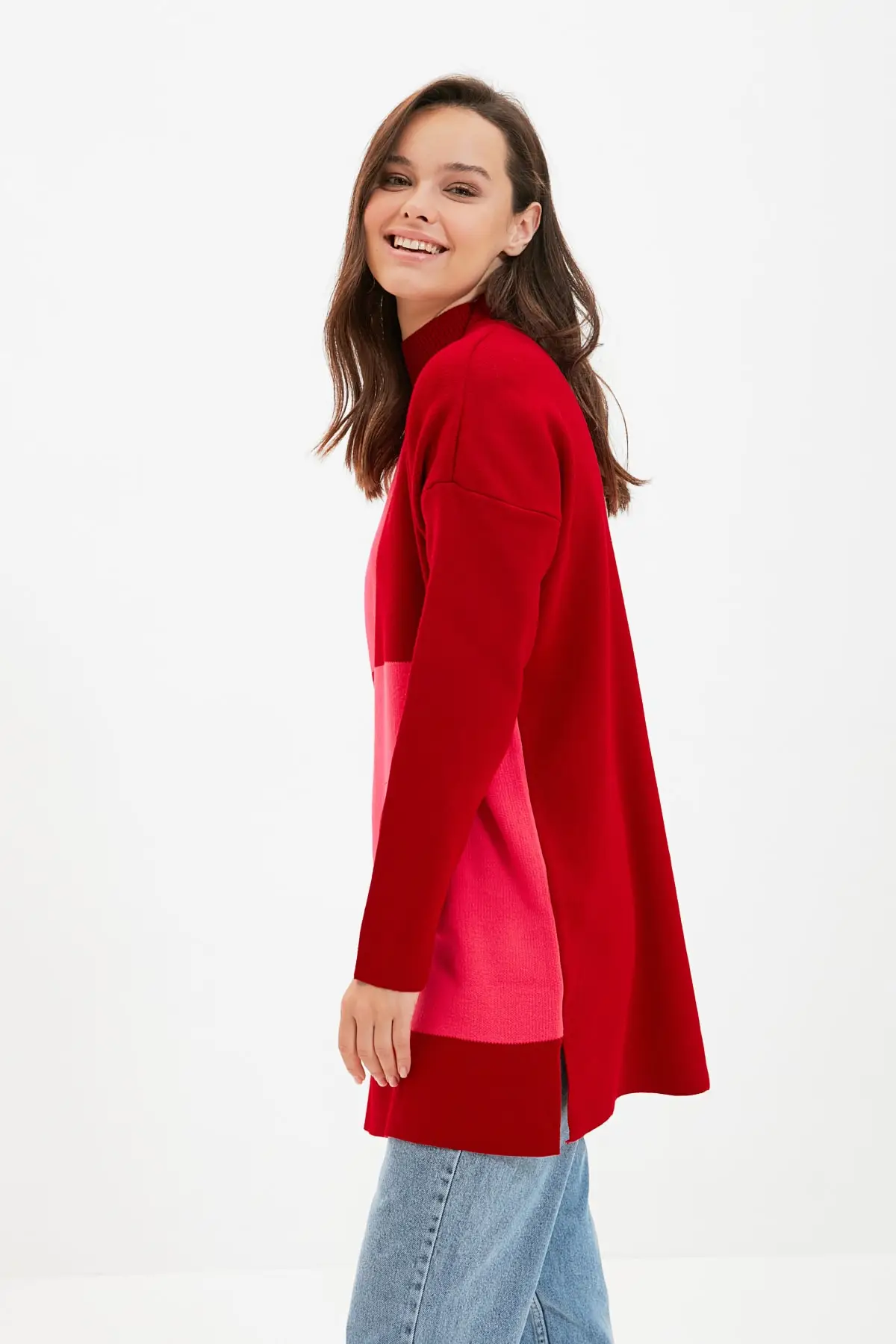 

Trendyol Half Turtleneck Color Block Knitwear Sweater TCTAW22AK0181