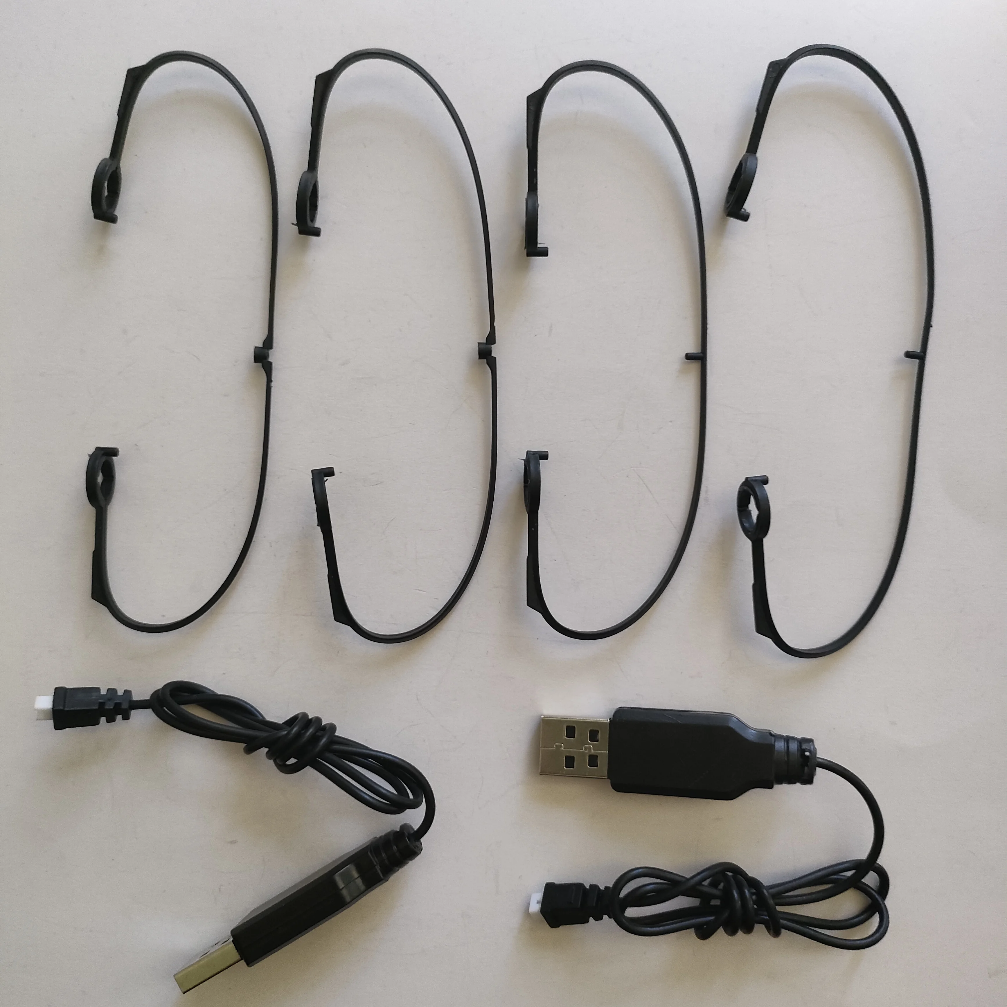 

RC Quadcopter Accessories 4PCS Protective Frame + 2PCS USB Charging Wire for CF922 Mini Drone Spare Parts
