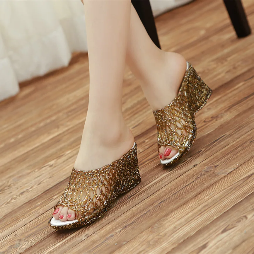 Women Slippers 2022 Fashion Wedges Sandals Summer Women Casual Jelly Shoes Sandals Hollow Out Mesh Women Shoes Ladies Slippers