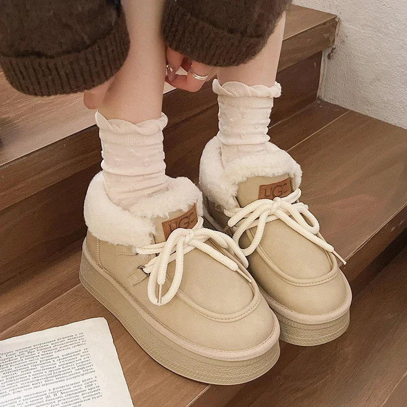 Северо-восточные зимние ботинки на меху и толстой подошве. Новая женская зимняя