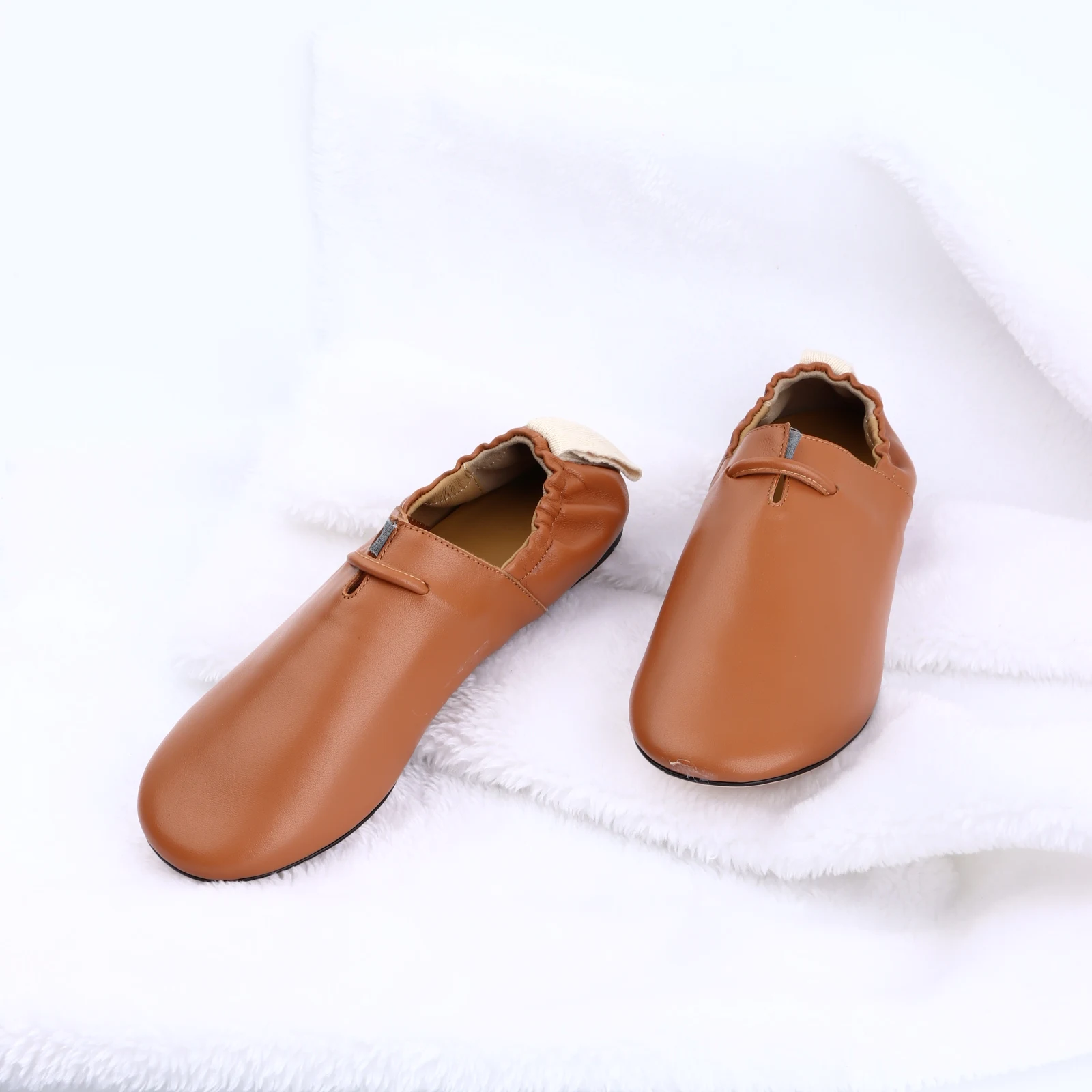 

Женские кожаные балетки, Туфли Мэри Джейн, дизайнерские черные туфли на плоской подошве, красные брендовые туфли, размер 43, 2023