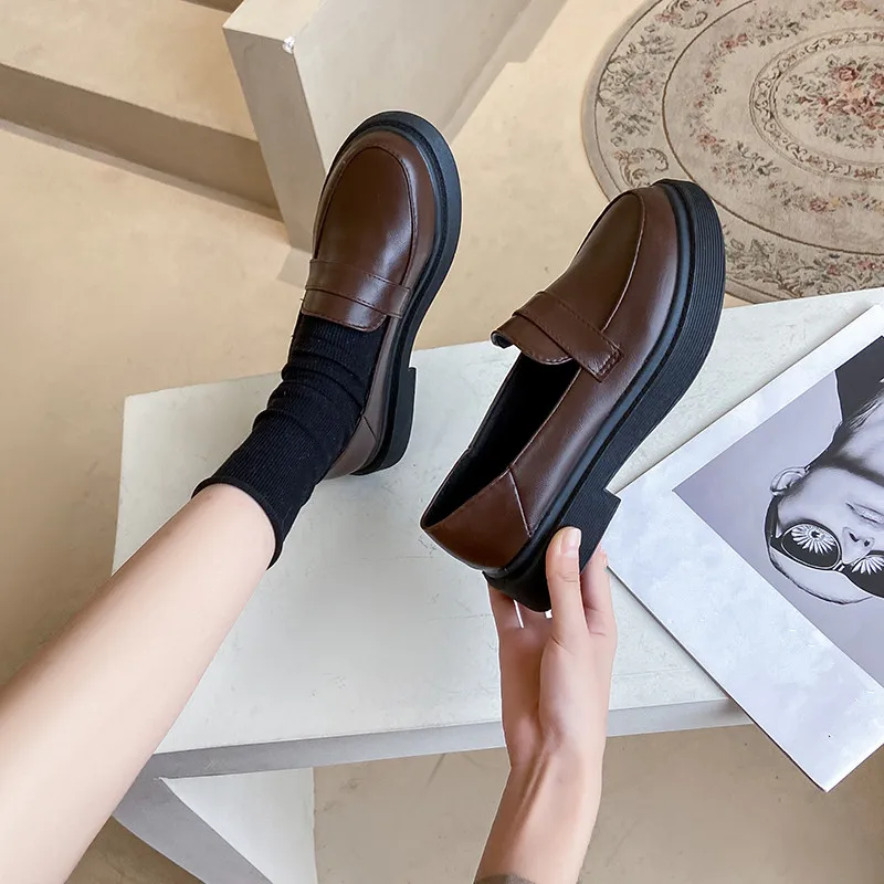 

Summer Shoes Ladies Female Footwear 2022 Fashion Women's Slip-on Casual Sneaker Oxfords Round Toe Clogs Platform Low Heels Dress