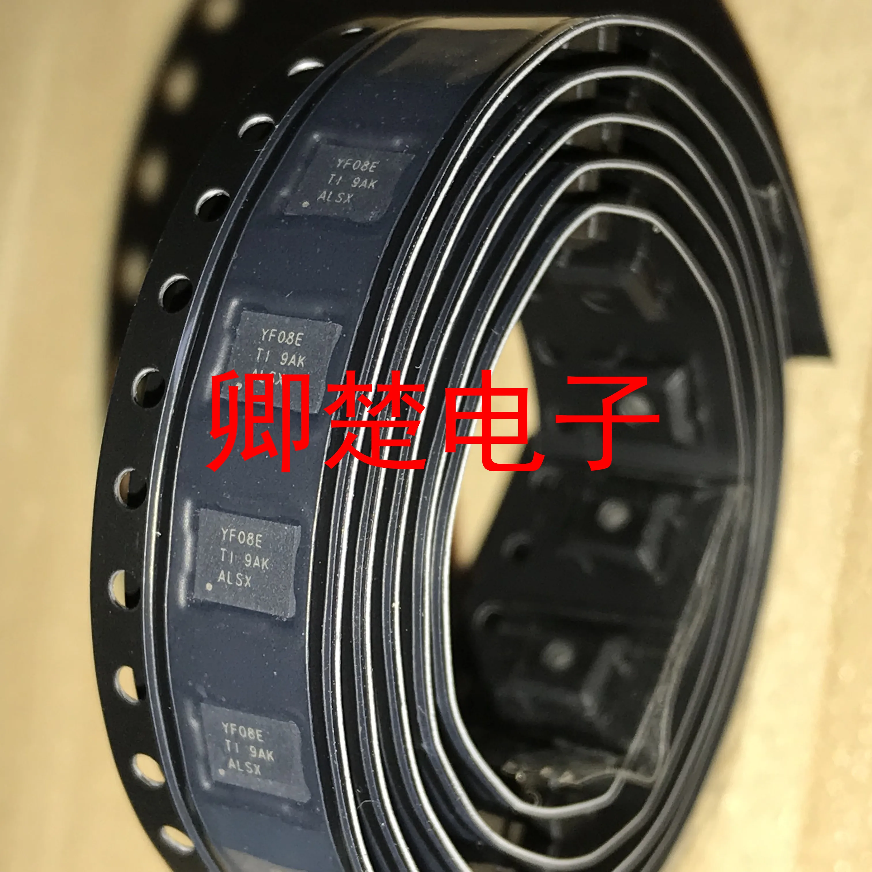 

Оригинальный Новый TXS0108ERGYR YF08E VQFN-20, 20 шт.