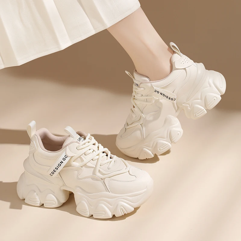 Женские кожаные кроссовки из микрофибры AUTUSPIN однотонные модные на массивной