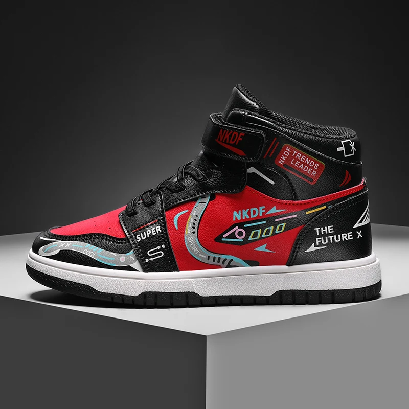 Детские кроссовки из искусственной кожи