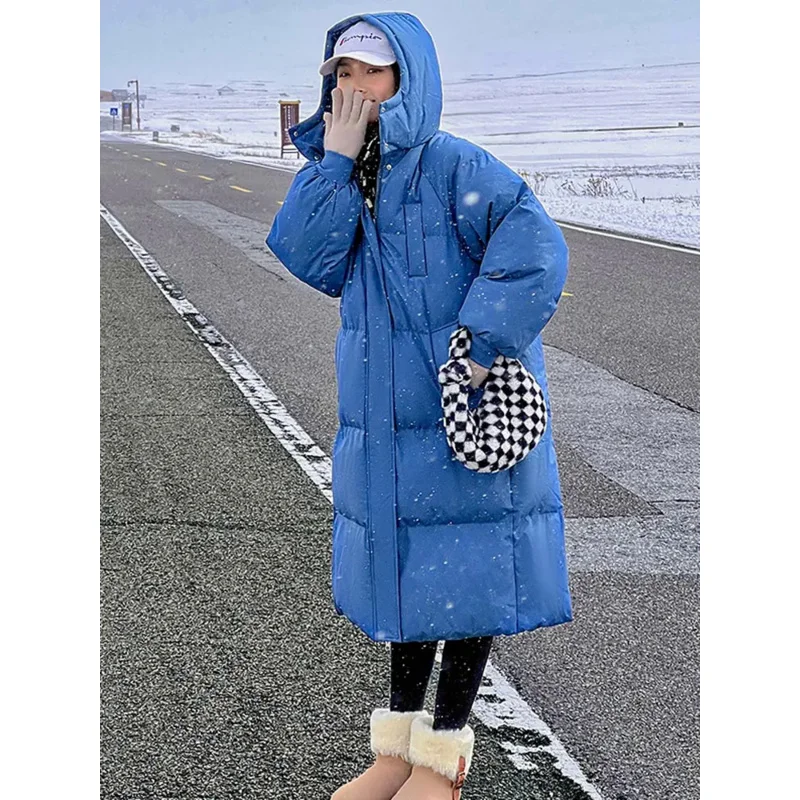 Рисунок 6 - Женская длинная куртка с капюшоном