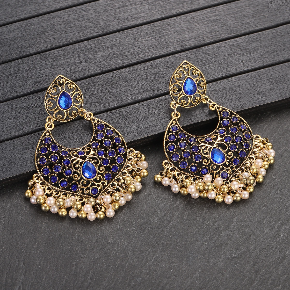 

Vintage Luxury Blue Crystal Heart Shaped Earrings for Women Gold Plated Beads Tassel Dangle Earrings Ethnic Indian Jewelry 2023