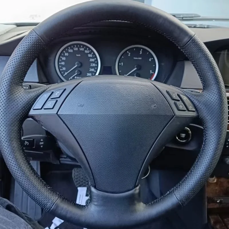 

Чехол на рулевое колесо для BMW E60 (седан) 530d 2003-2009 E61 (Touring) 2004 2005-2009 Черная кожа из микрофибры ручной работы