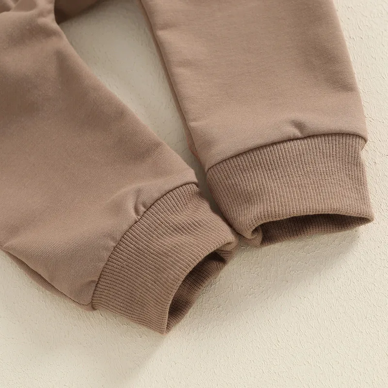 Комплект из пуловера с длинным рукавом и вышивкой гуся однотонных брюк