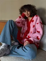 Кардиган с сердечками