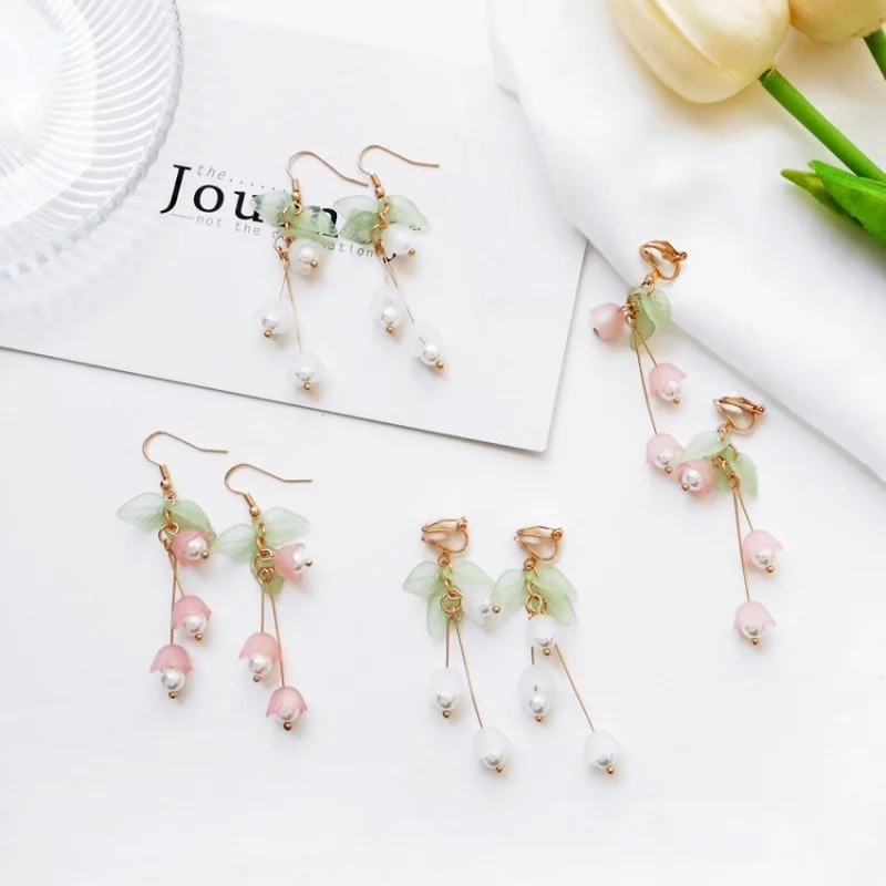 

Aestheticism Literature Eardrop Small Pure and Fresh and Sweet Girl Lilies Flowers Earring Students Joker Fashion Earrings