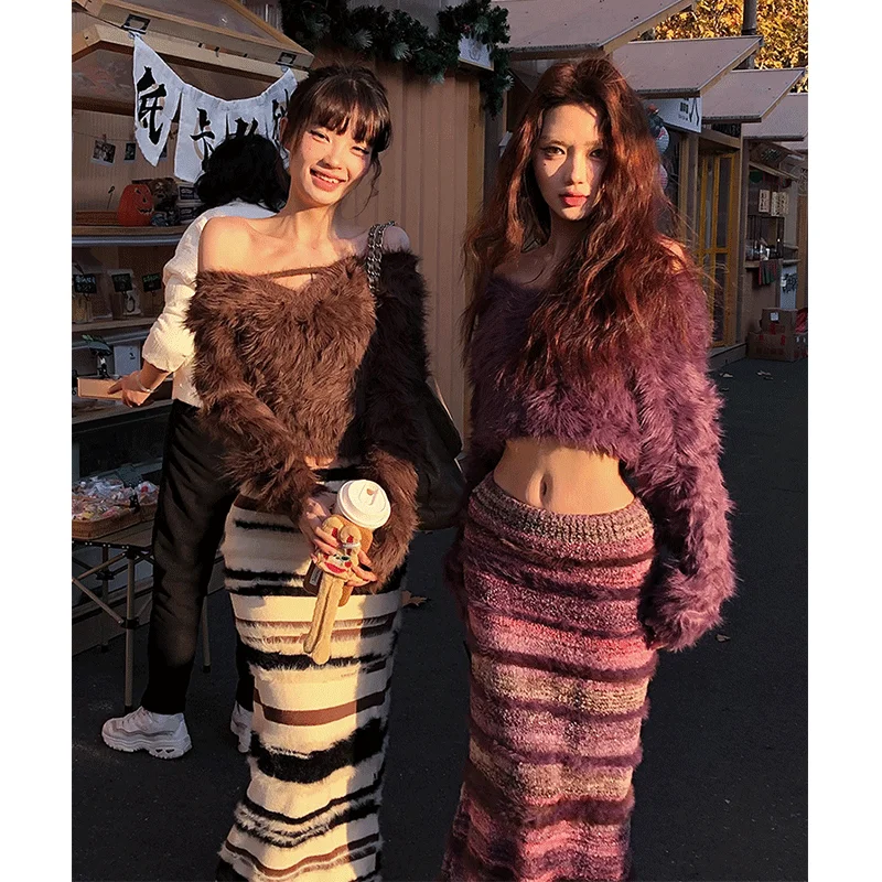 Модный сексуальный фиолетовый вязаный костюм с открытыми плечами короткий