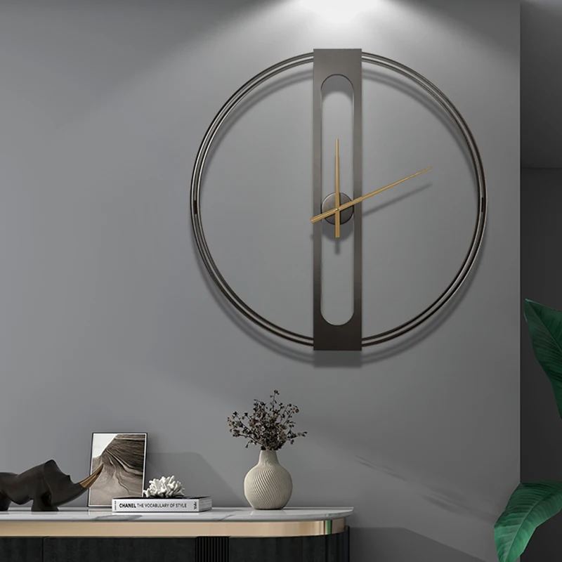 

Round Simple Modern Wall Clock Bedroom Design Metal Black Stylish Wall Watch Living Room Silent Chic Horloge Home Decorating