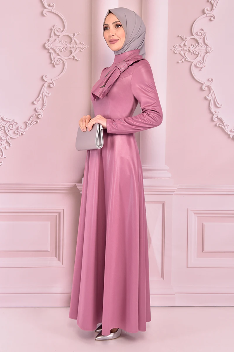 Атласное платье с бантом розового цвета Kurusu ASM2465