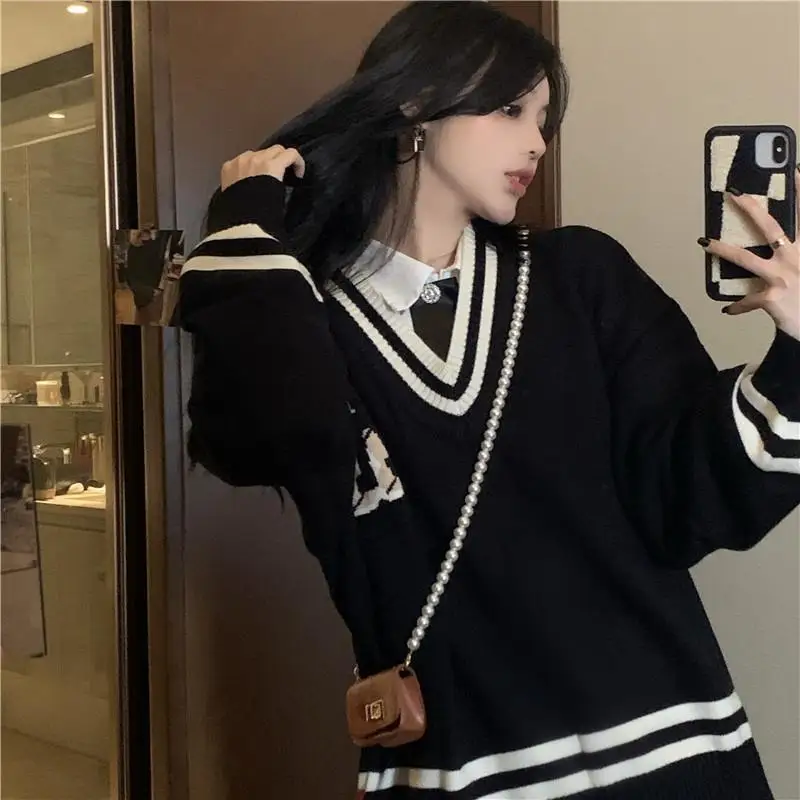 Рисунок 6 - Женский комплект из трех предметов