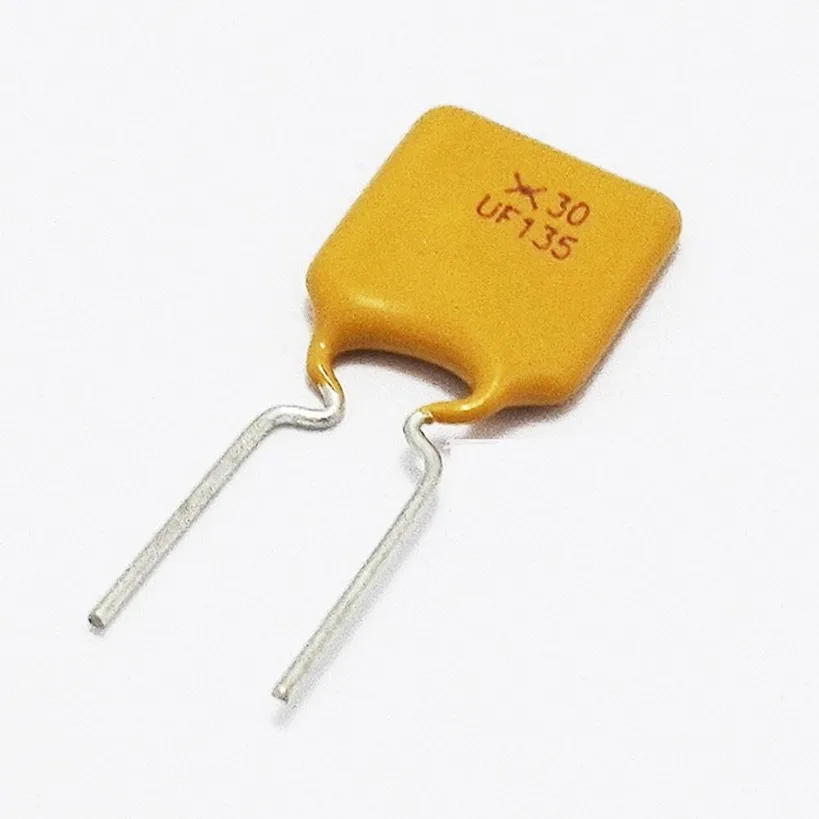 

50PCS RUEF135 UF135 30V 1.35A PPTC Resettable Fuse