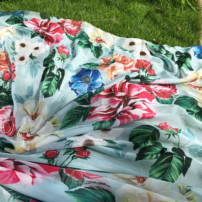

Italian Luxury Brand Fashion Clothing 100% Polyester Letter Printed Chiffon Fabric Cloth for Dress by the Meter