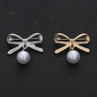 simple glossy alloy brooch for women suit accessories leaf limited pearl beads pendant elegant party brooch gift1pc wholesale