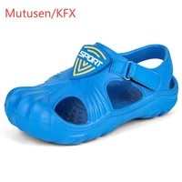 explosive boy beach shoes 2022 new summer beach childrens sandals anti collision baotou hole shoes one piece molding