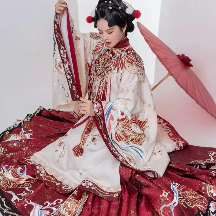 

2022 Ming Heavy Industry Embroidery Gown Woven Gold Horse Face Cloud Shoulder Hanfu Female Chinese Traditional Dress Costume Set