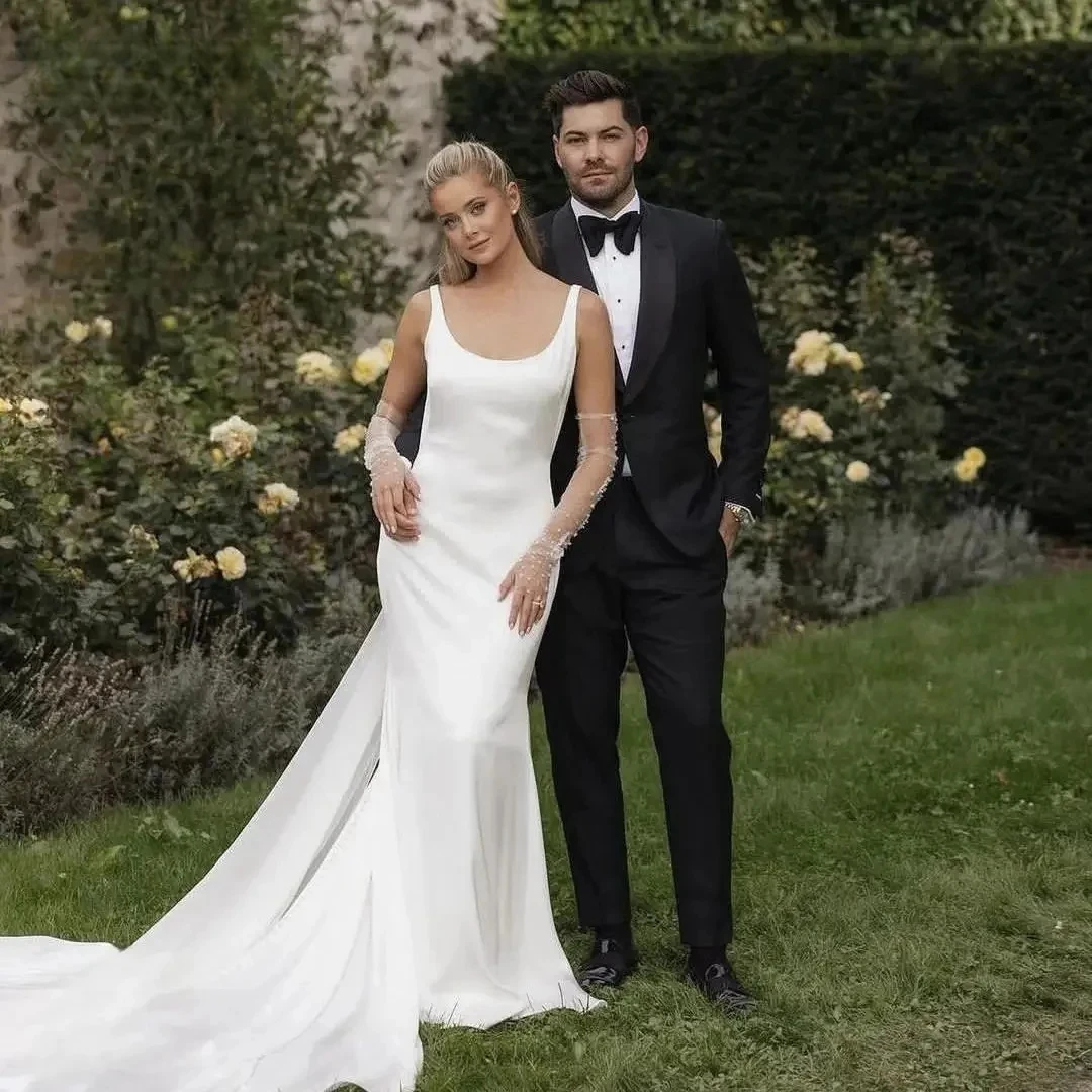 Женское атласное платье с юбкой-годе белое Элегантное свадебное на