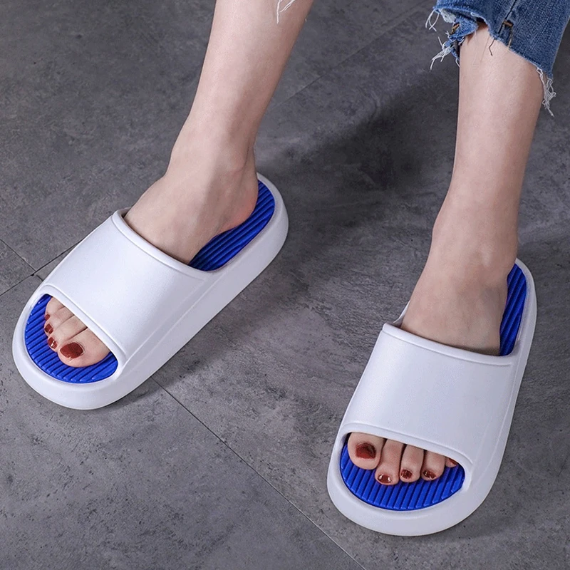 The New Thicker Comfortable Slippers For MenAnd Women Home BathroomBath CoupleThick Bottom Home Sandals And Slippers Summer Wear
