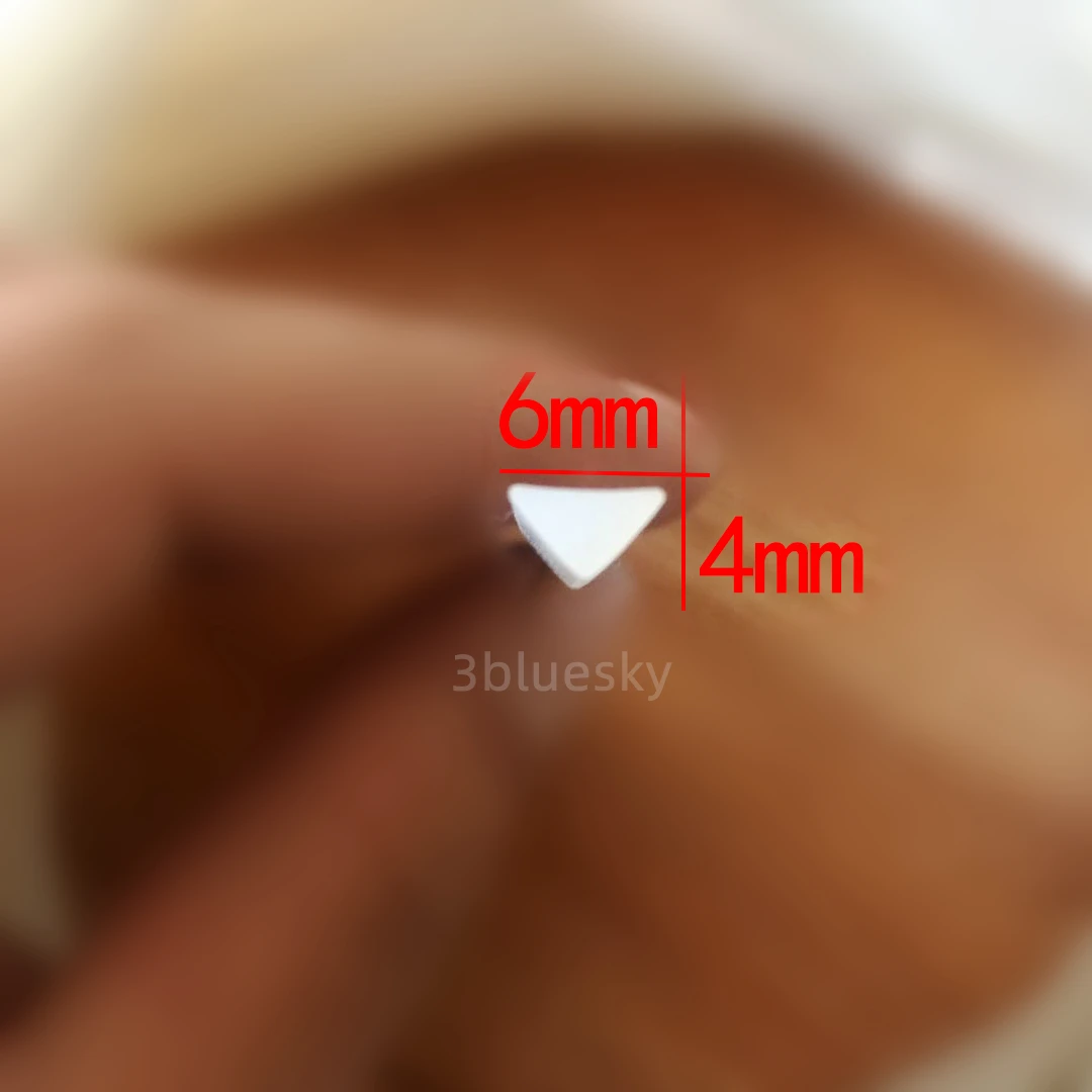 

Silicone Rubber Isosceles Triangle Shape Sealing Strip High Temperature Resist Insulation Bar 6mm x 4mm