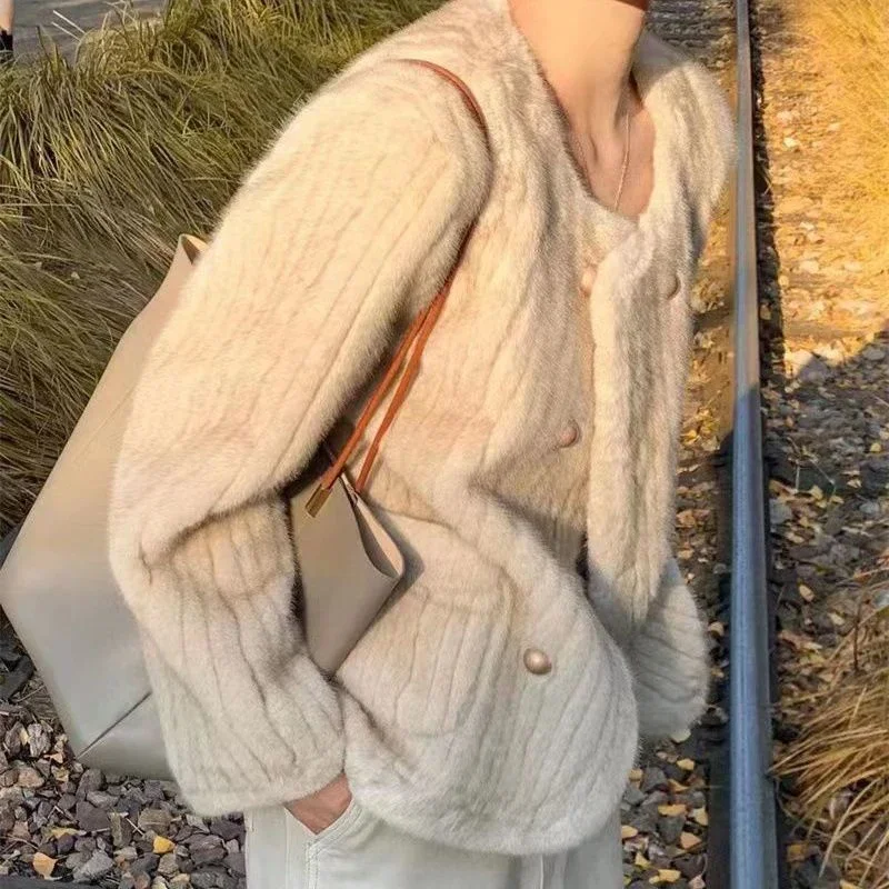 Женская куртка с круглым вырезом GIDYQ зимняя теплая однотонная мягкая верхняя