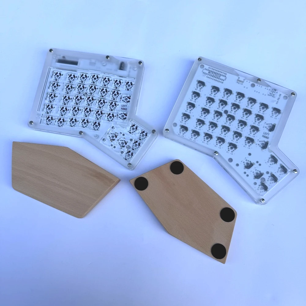 Фото Комплект проводной раздельной клавиатуры Ergodox, изготовленный из акрилового материала, с поддержкой горячей замены, RGB-подсветкой, QMK/VIAL, ортолинейными индикаторами, механическая клавиатура. №4
