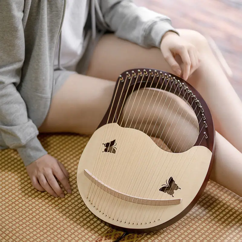 

Классический мини-инструмент из массива дерева, 21 струна